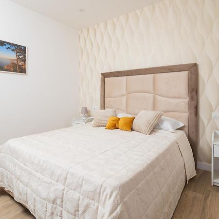 Nonno Angelo - 4 Bedrooms With Free Parking & Seaview Balcony Península Sorrentina Exterior foto
